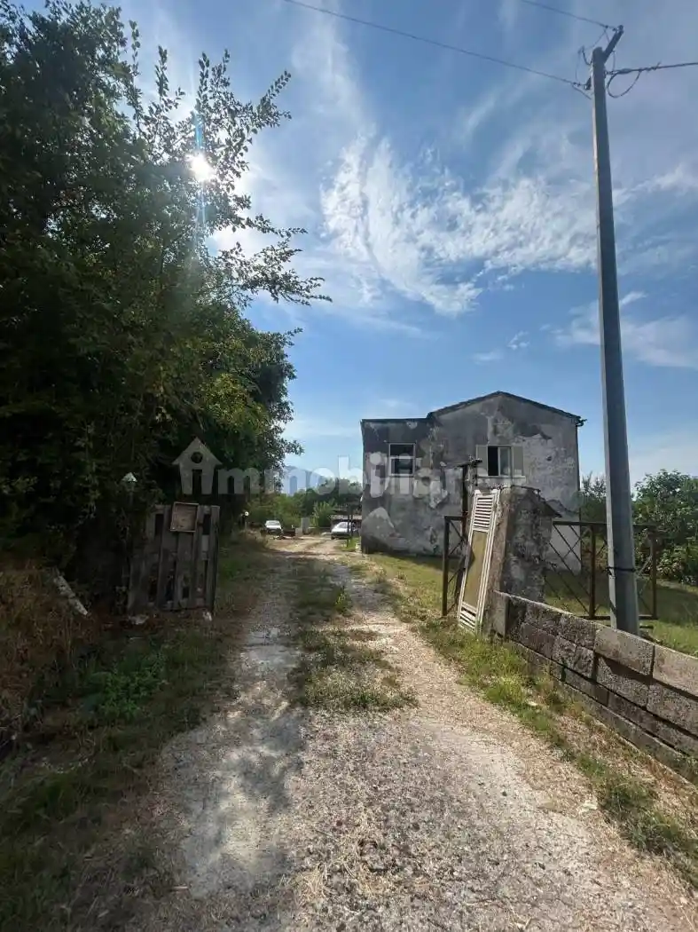 Rustico - Casale in vendita a Castro dei Volsci