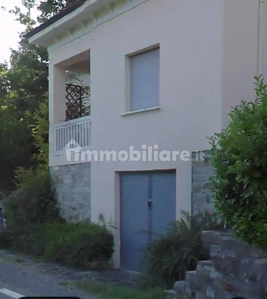 Villa in vendita a Ferriere