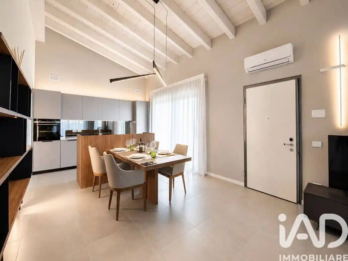 Villa in vendita a Soiano del Lago