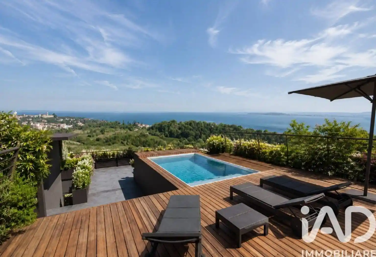 Villa in vendita a Padenghe sul Garda