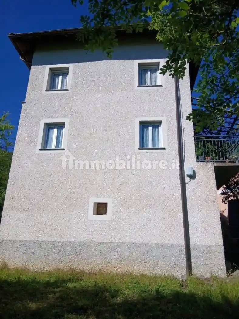 Rustico - Casale in vendita a Valbrevenna