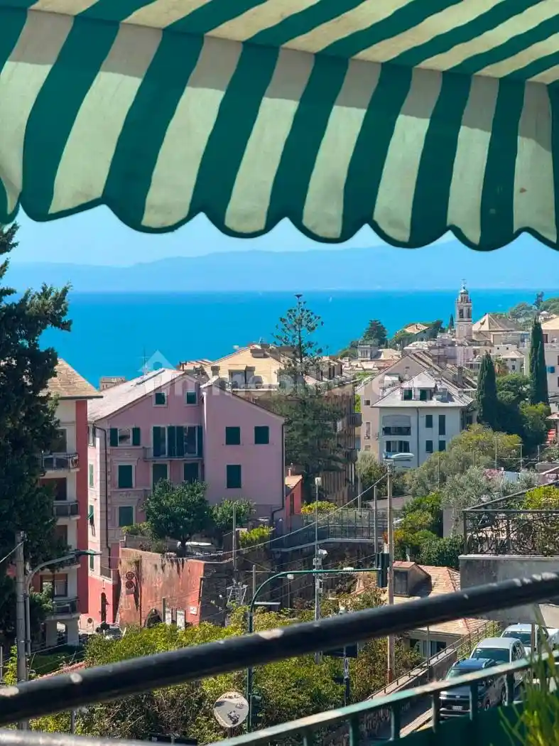Appartamento in vendita a Pieve Ligure
