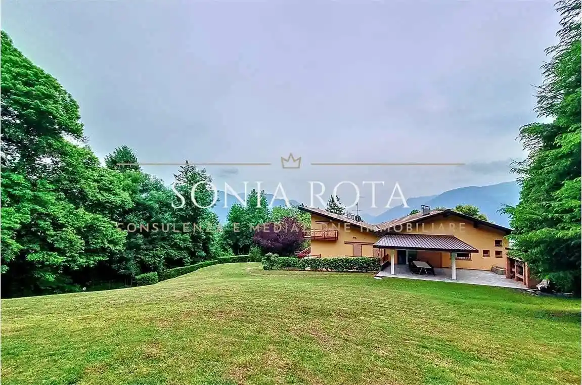 Villa in vendita a Clusone