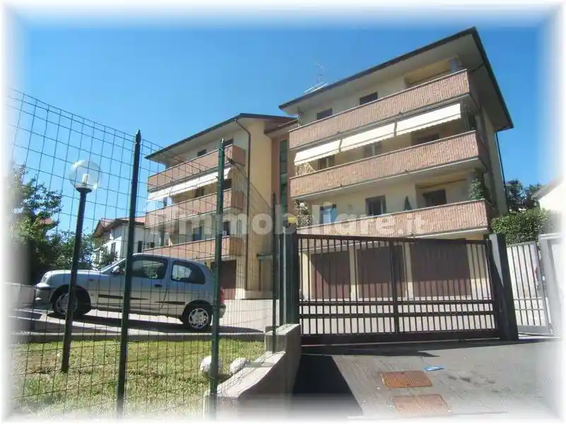 Appartamento in affitto a San Fermo della Battaglia