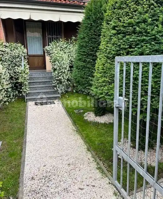 Appartamento in vendita a Montechiarugolo