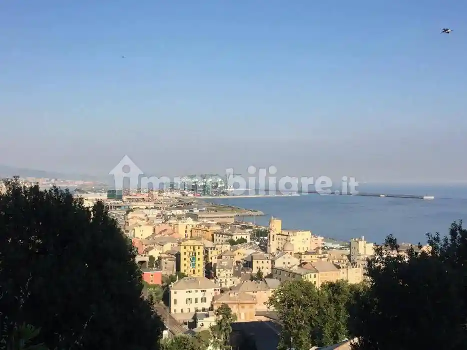 Palazzo - Edificio in vendita a Genova