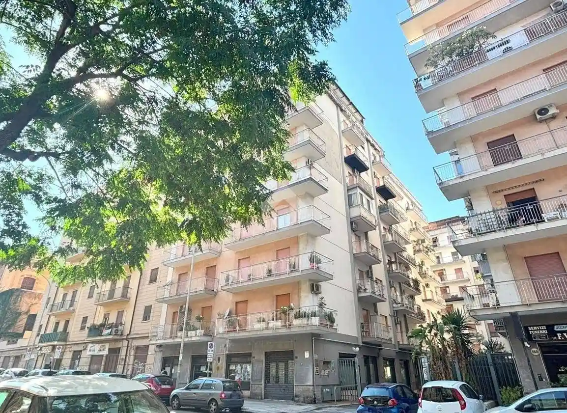 Appartamento in vendita a Palermo