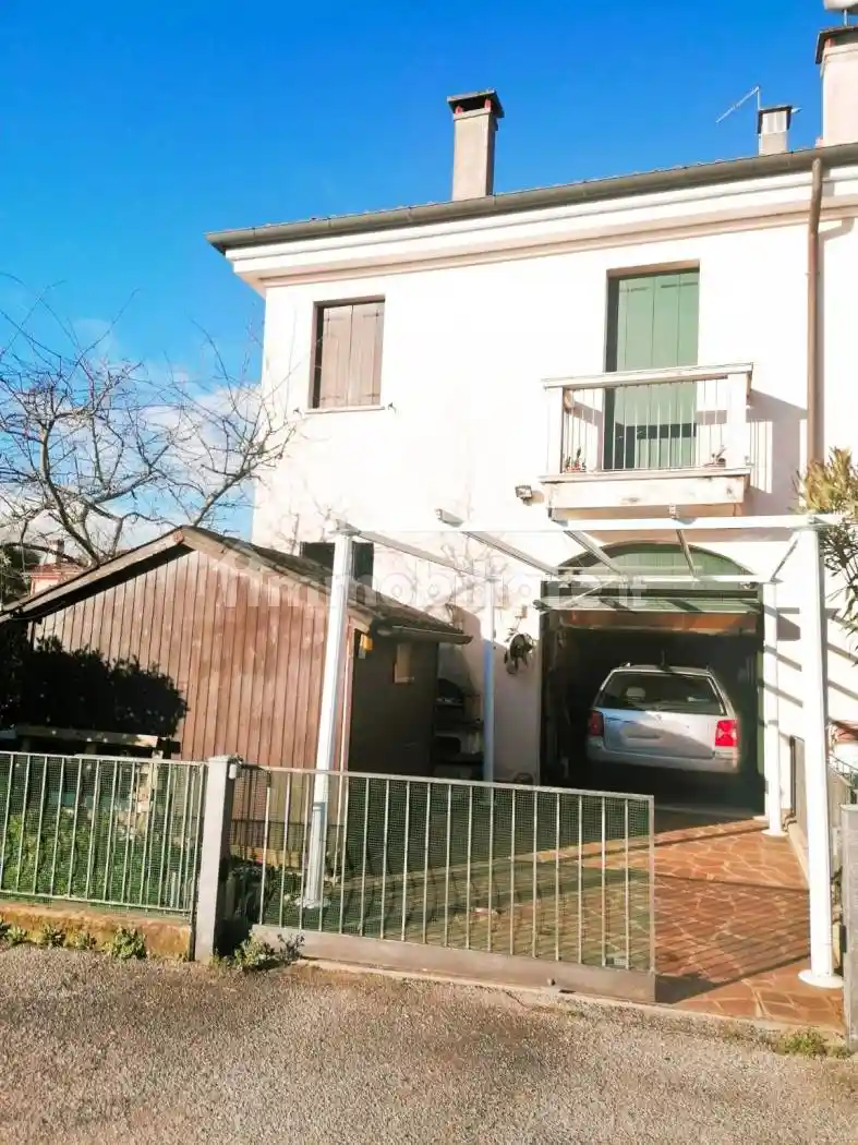 Villetta a schiera in vendita a Trebaseleghe