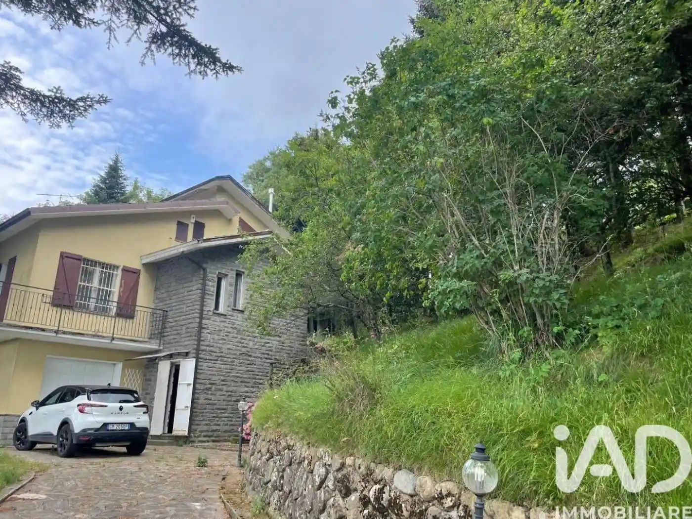 Villa in vendita a Varese Ligure