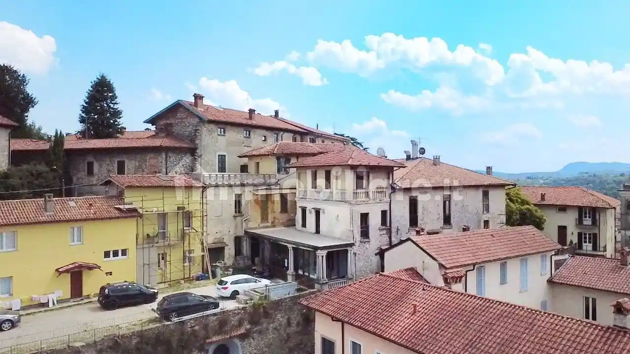 Appartamento in vendita a Besozzo