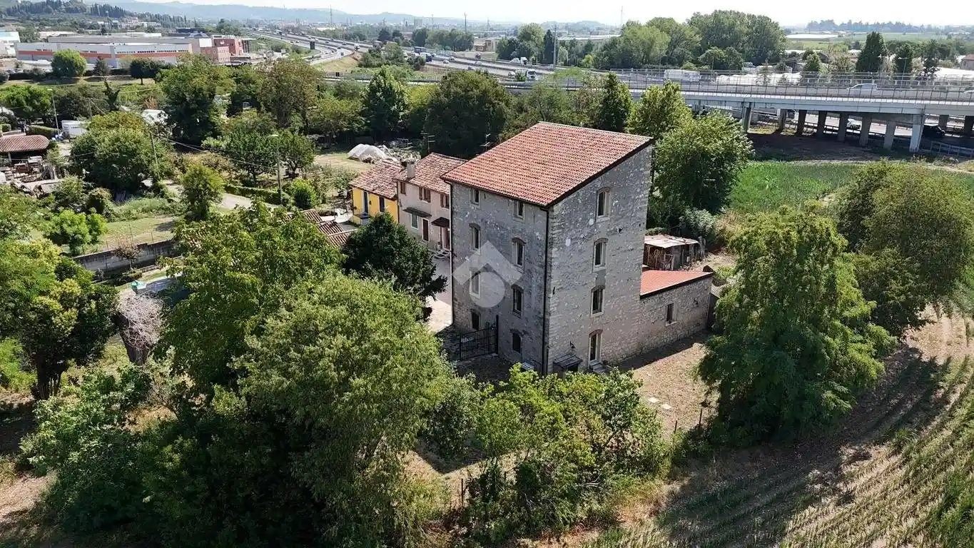 Casa indipendente in vendita a San Martino Buon Albergo