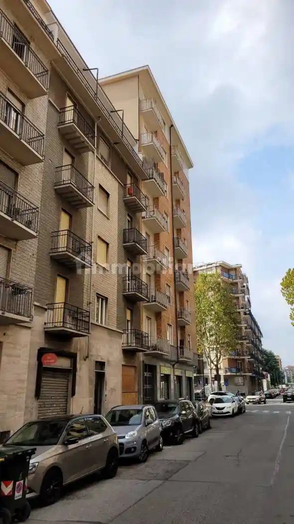 Palazzo - Edificio in vendita a Torino