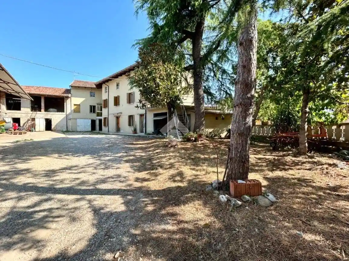 Rustico - Casale in vendita a Lestizza