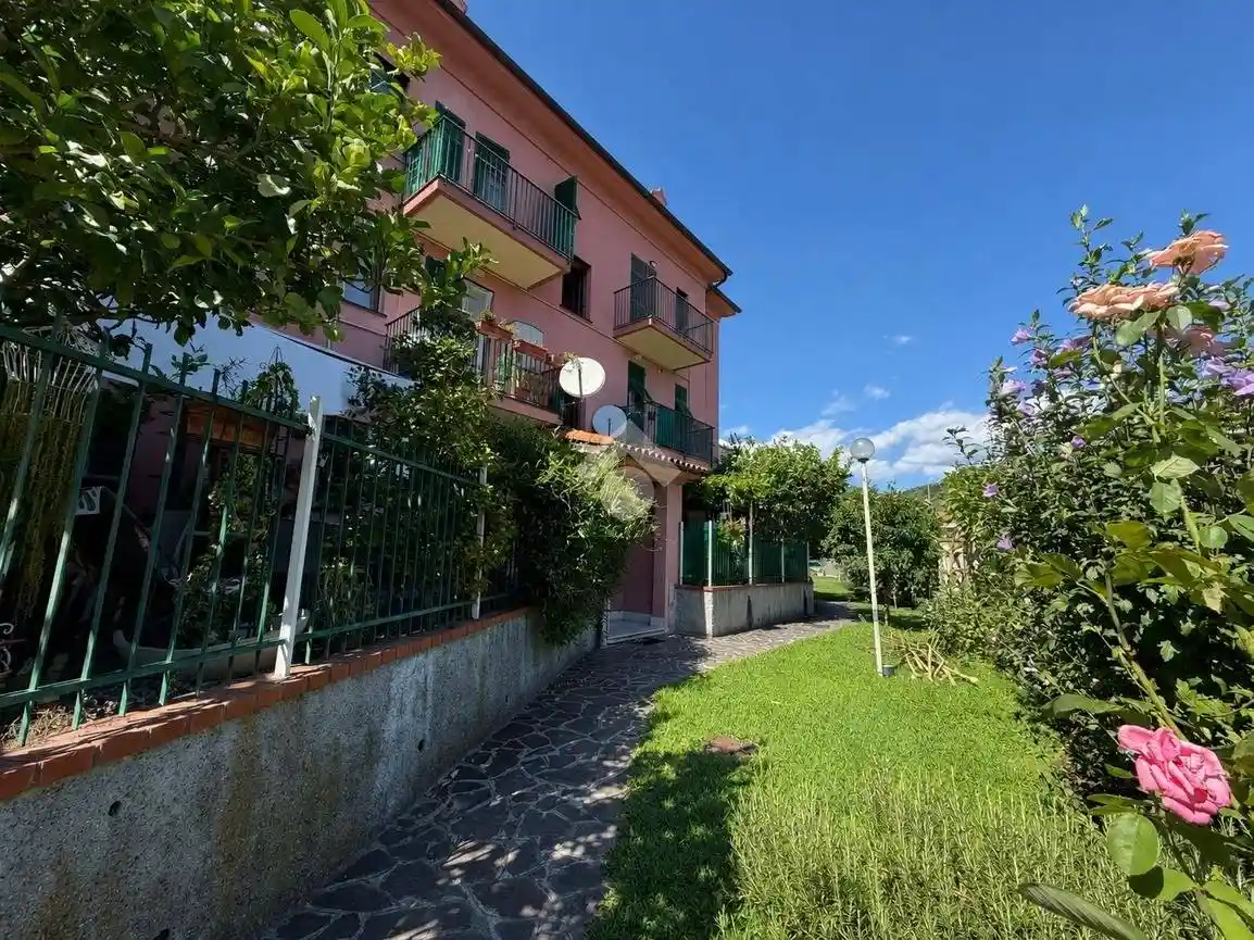 Appartamento in vendita a Albisola Superiore