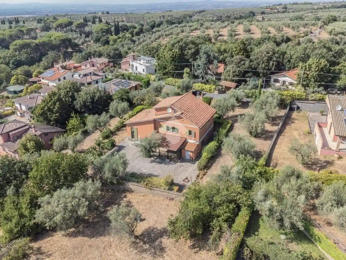 Villa in vendita a Vetralla