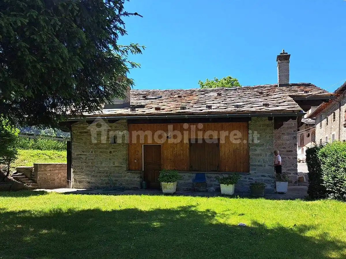 Rustico - Casale in vendita a La Salle