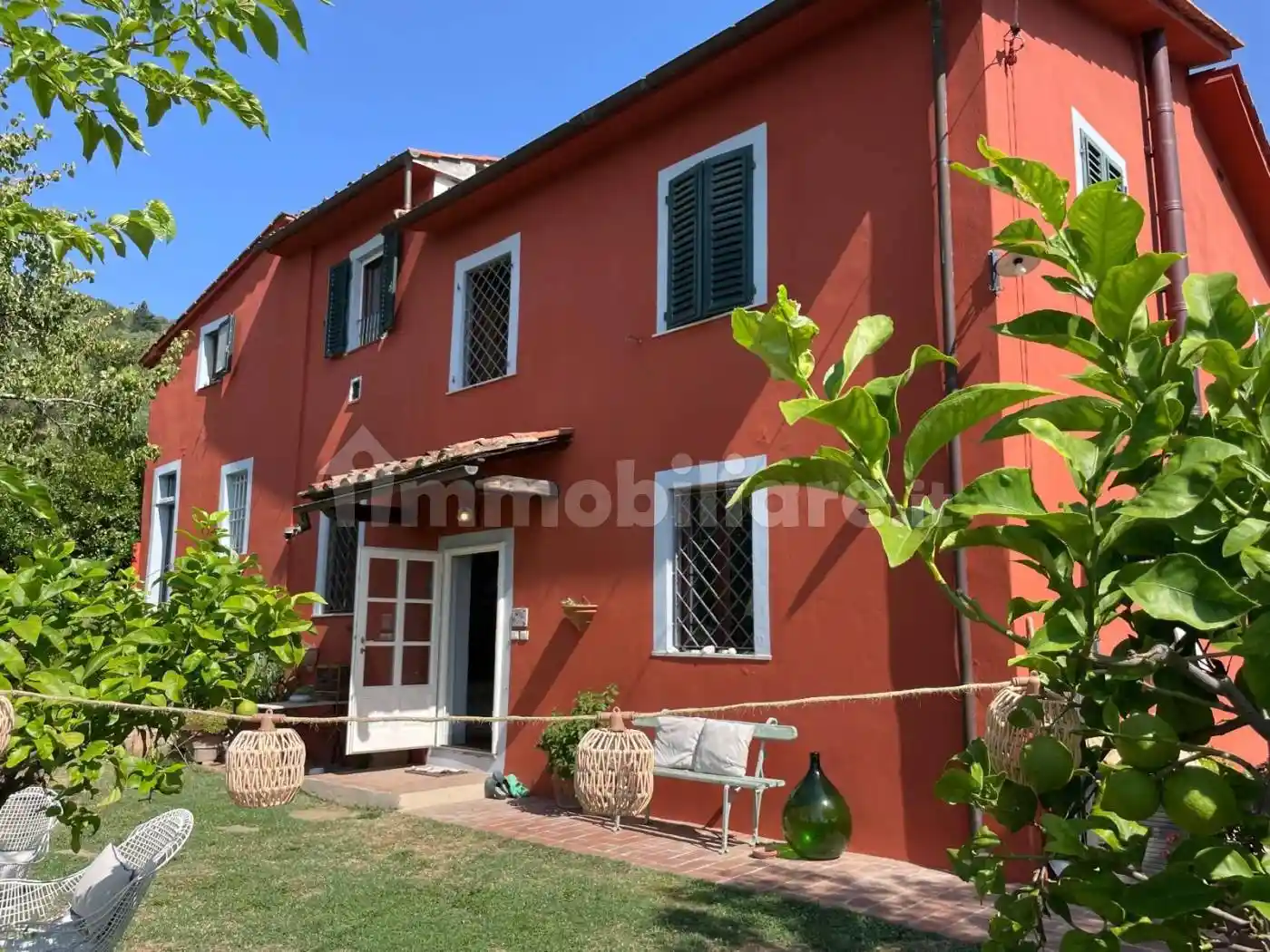 Rustico - Casale in vendita a Pescia