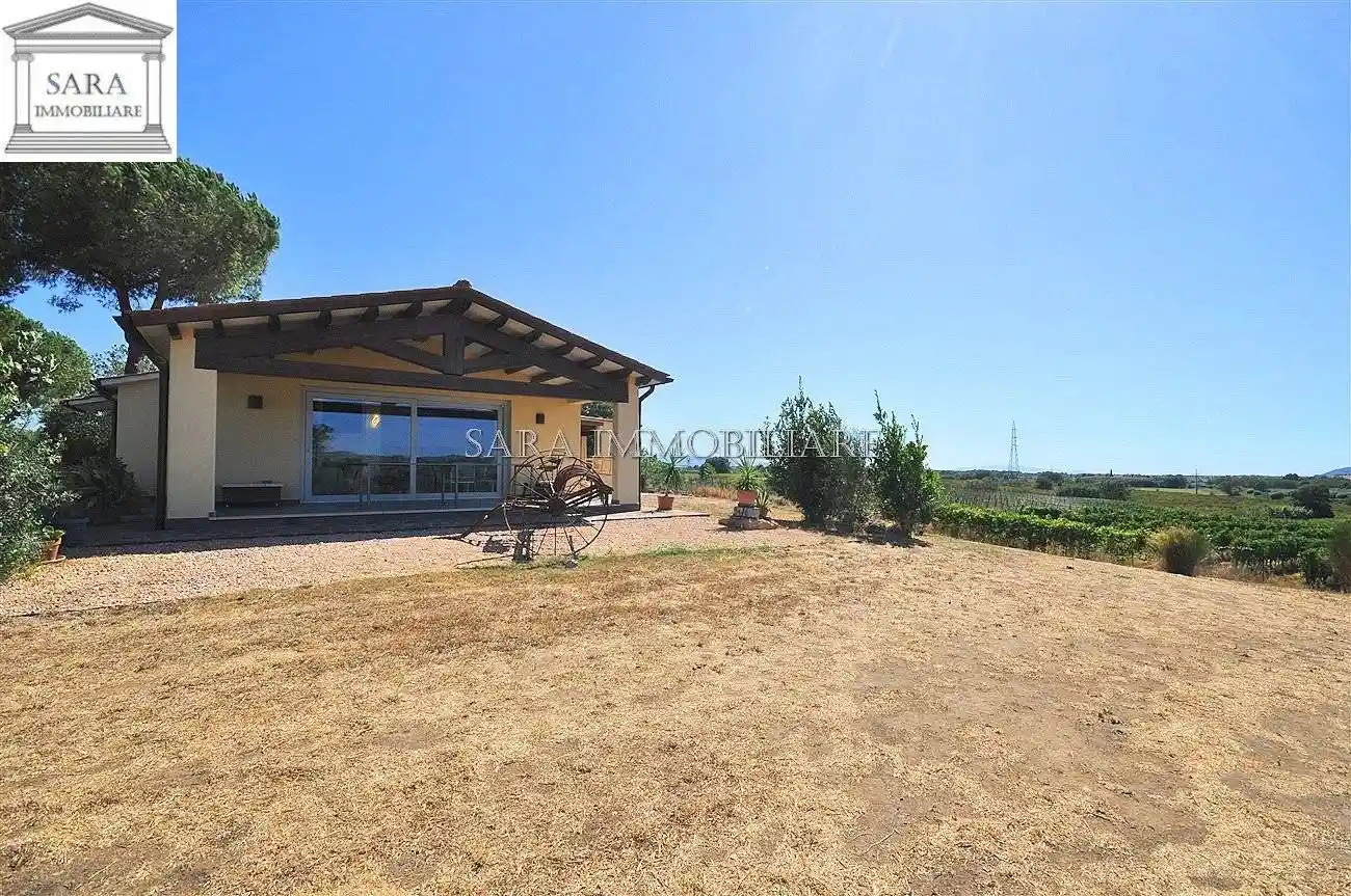 Villa in vendita a Magliano in Toscana