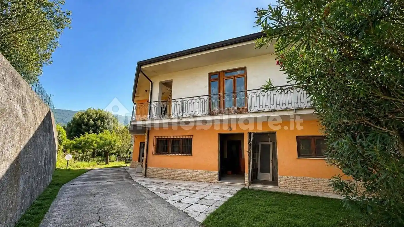 Villa in vendita a Alatri