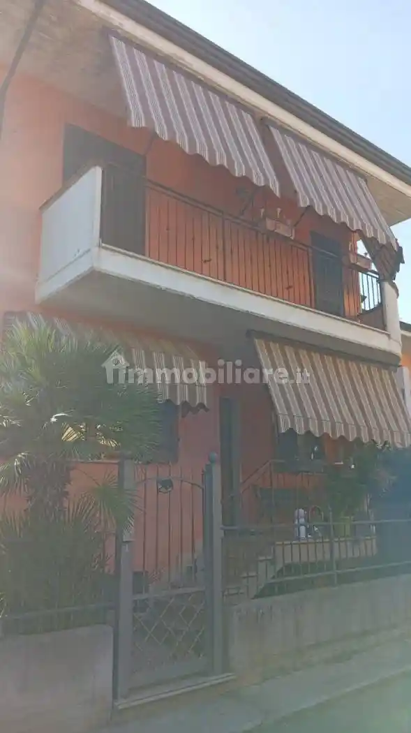 Villa in vendita a Teano