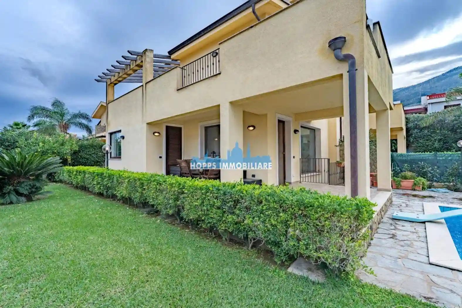Villa - foto 2