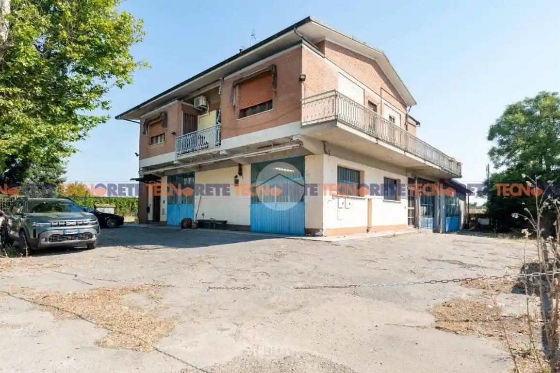 Villa in vendita a Modena