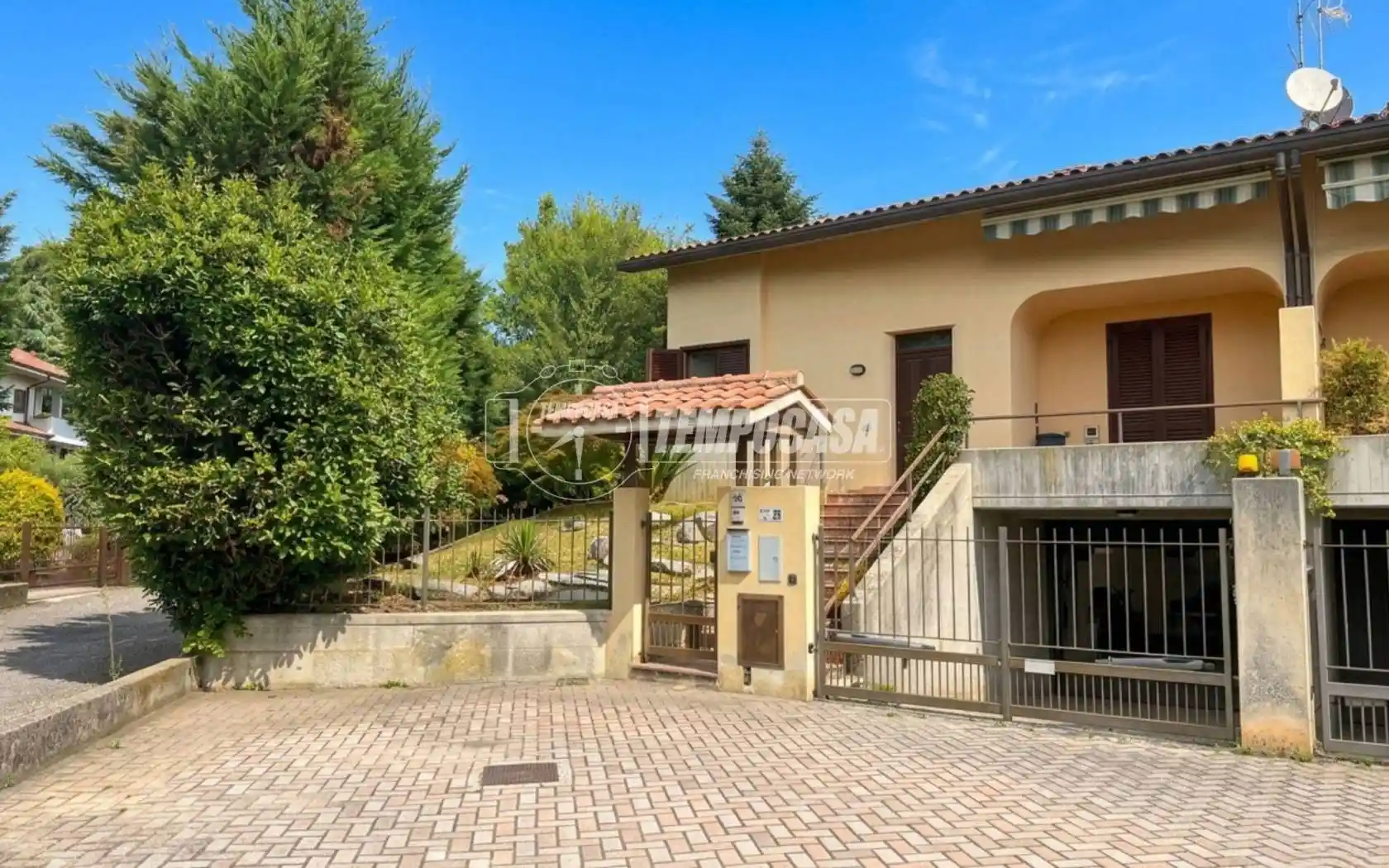 Villa in vendita a Usmate Velate