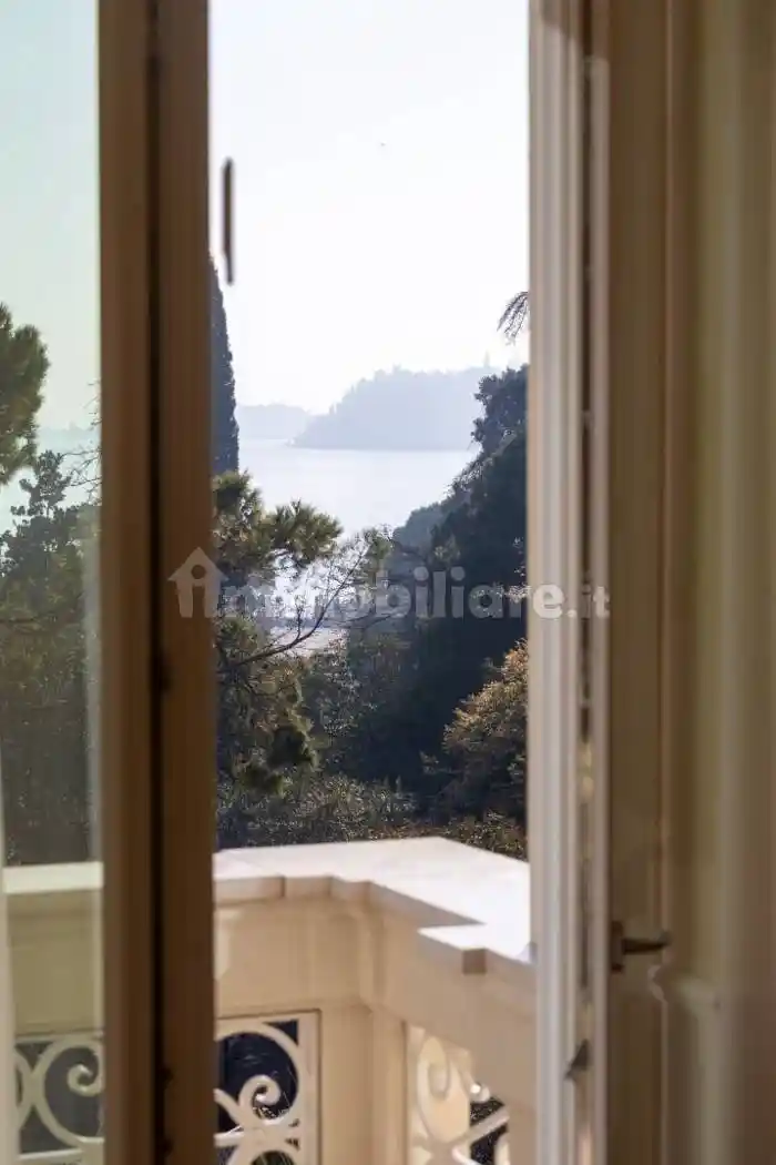 Villa in vendita a Salò