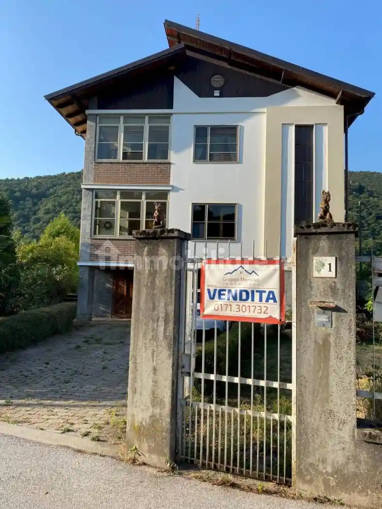 Casa indipendente in vendita a Dronero
