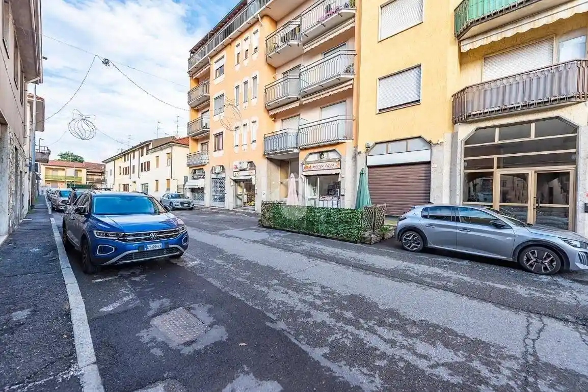 Appartamento in affitto a Lainate