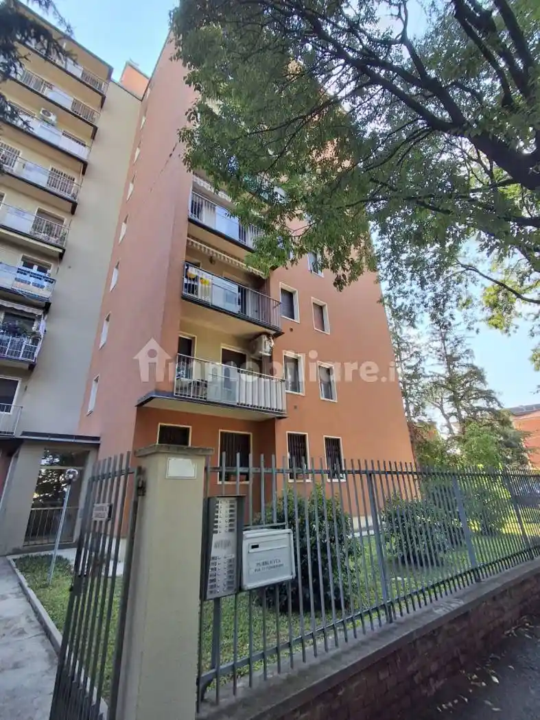 Appartamento in vendita a Bologna