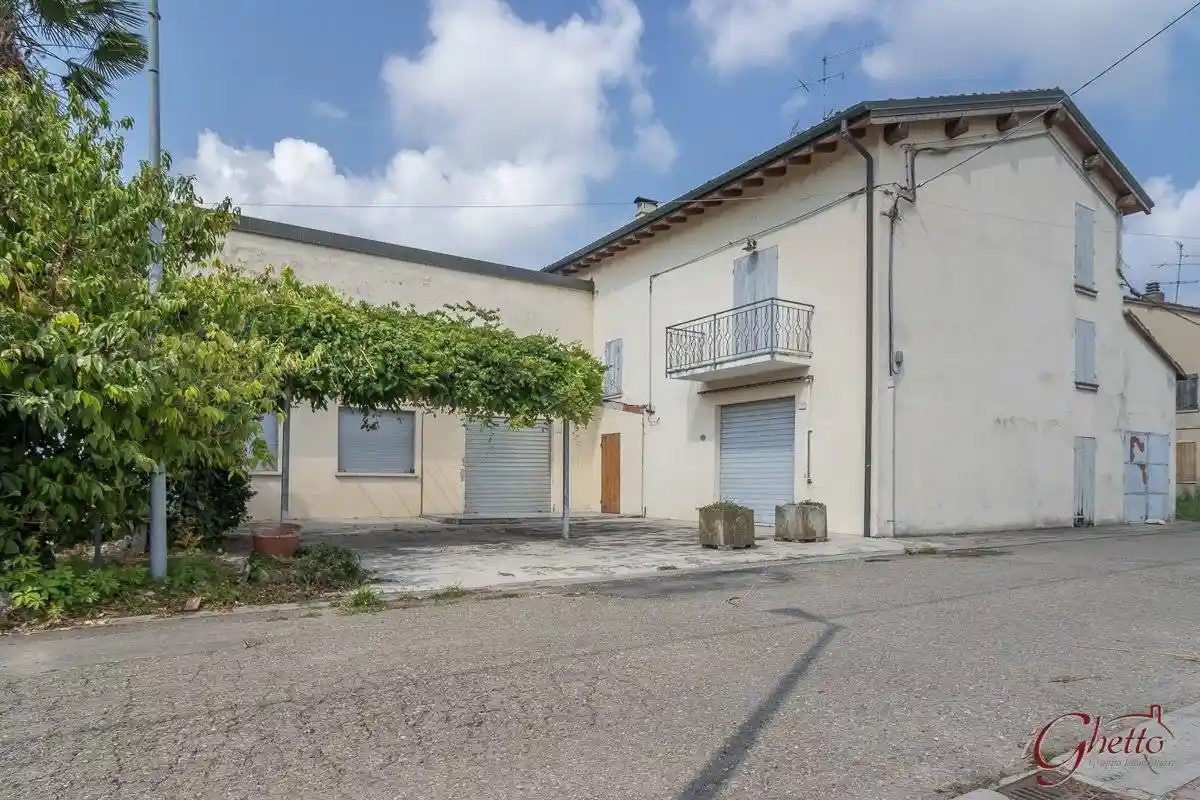 Casa indipendente in vendita a Finale Emilia