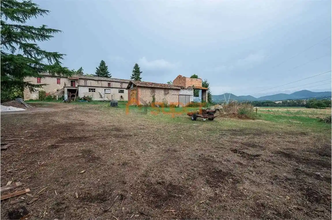Rustico - Casale in vendita a Piegaro