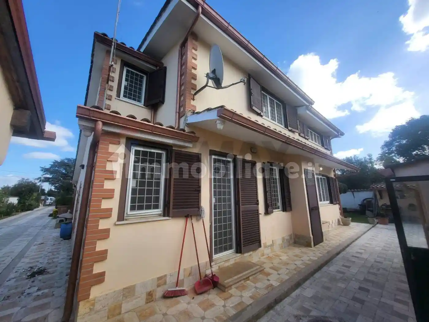 Casa indipendente in vendita a Anzio