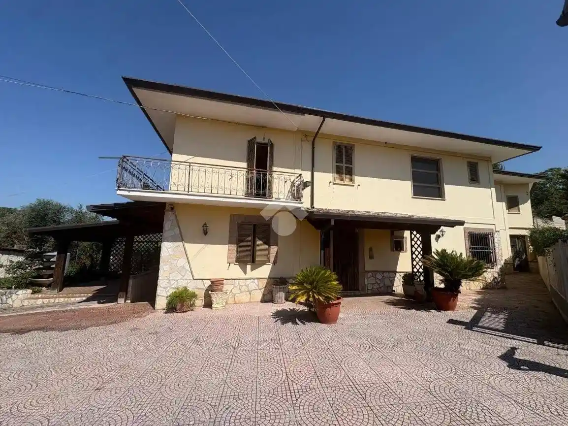Casa indipendente in vendita a Monte San Giovanni Campano