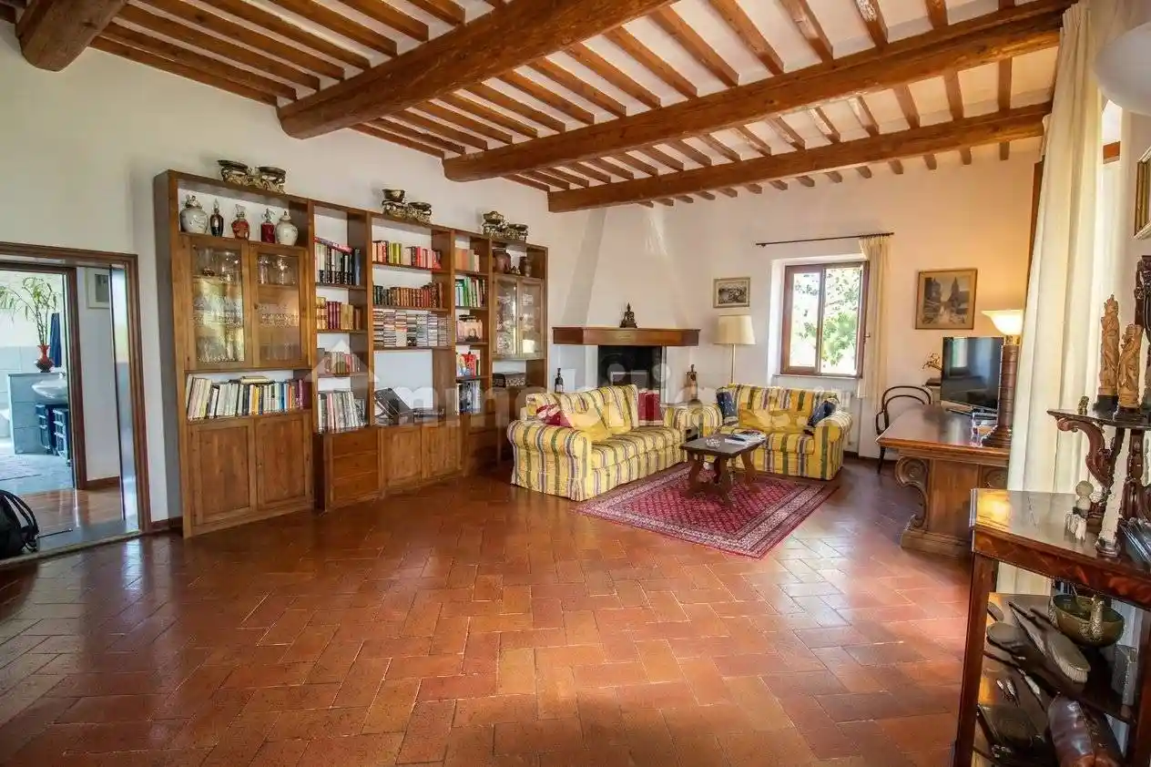 Appartamento in vendita a Montespertoli