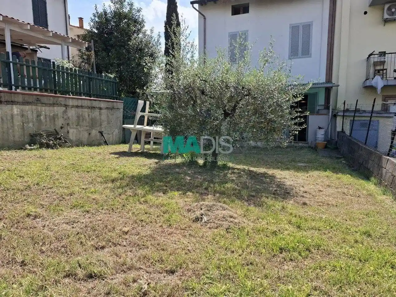 Casa indipendente in vendita a Poggio a Caiano