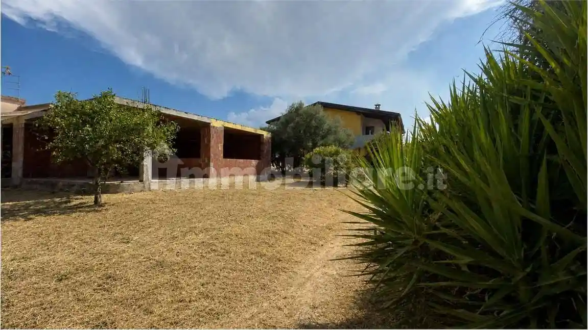 Villa in vendita a Uta