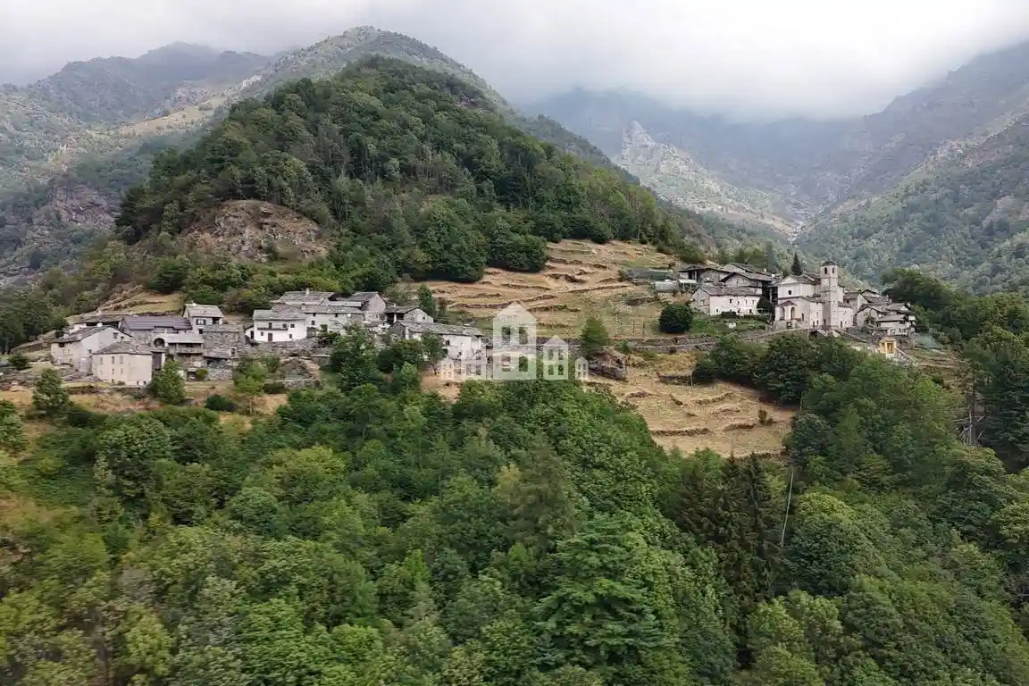 Casa indipendente in vendita a Traversella
