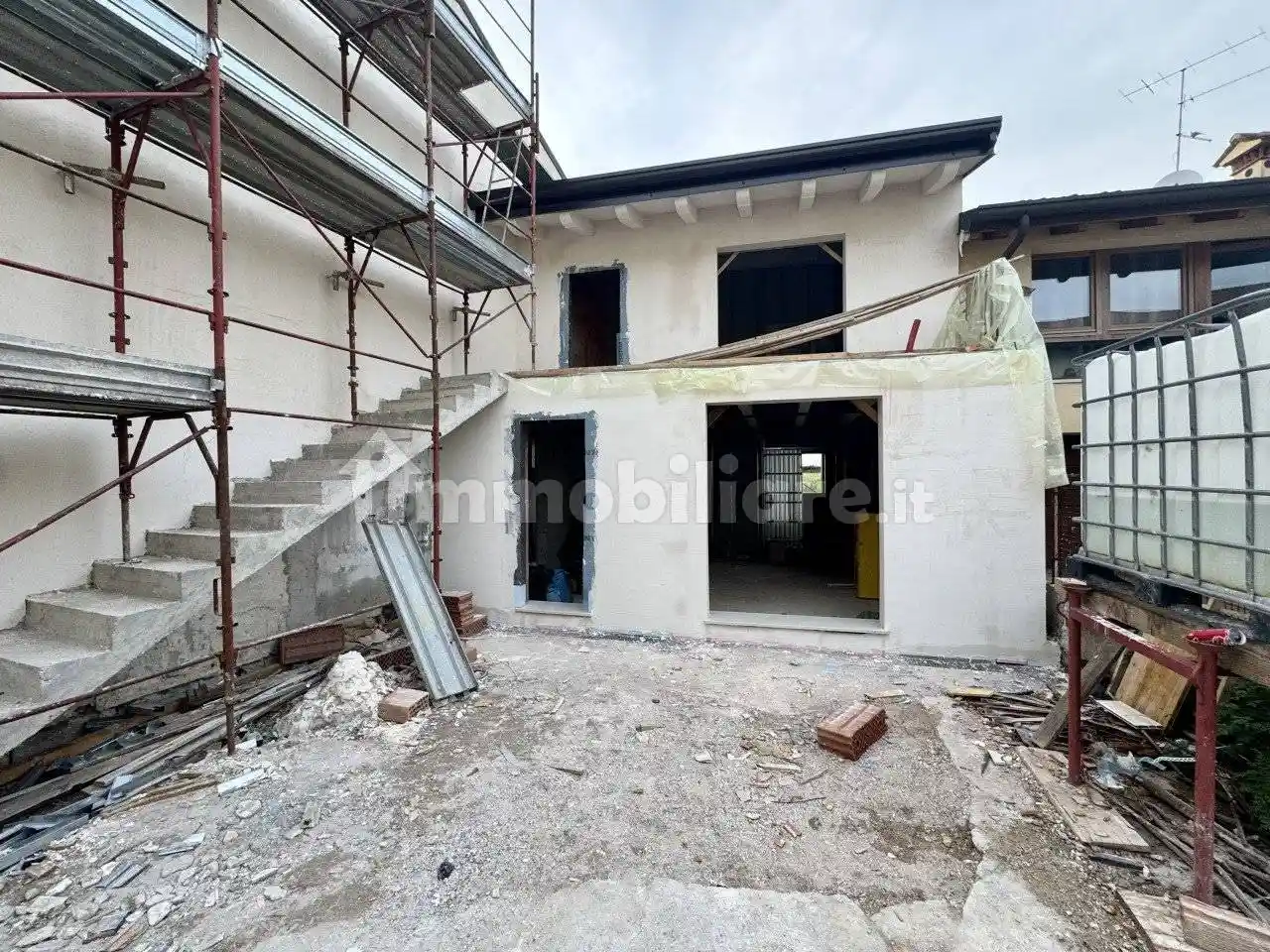 Appartamento in vendita a Villafranca di Verona