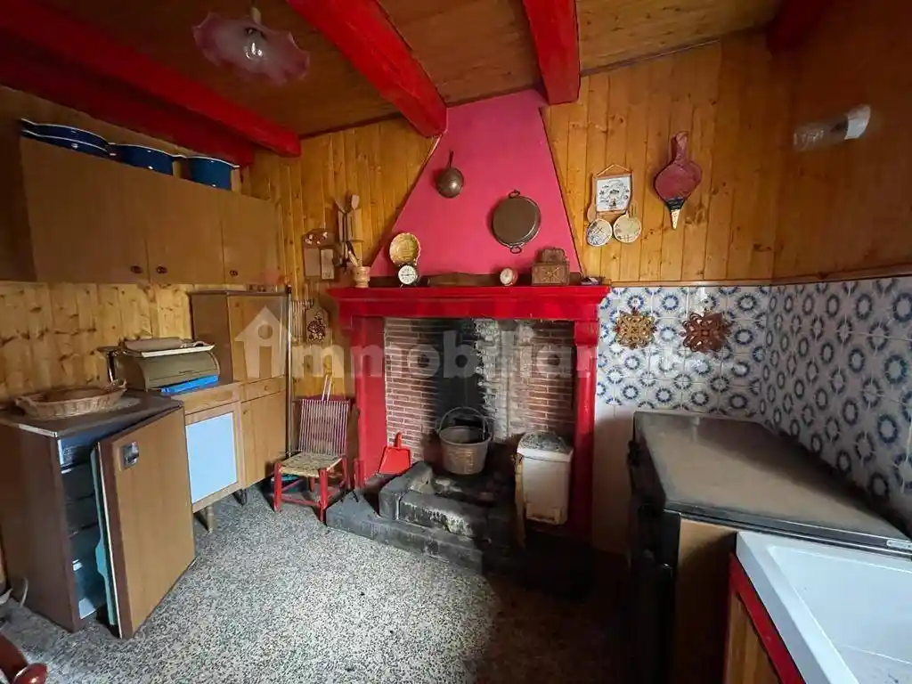 Casa indipendente in vendita a Bagni di Lucca