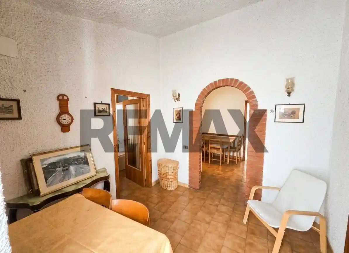 Casa indipendente in vendita a Serra San Quirico