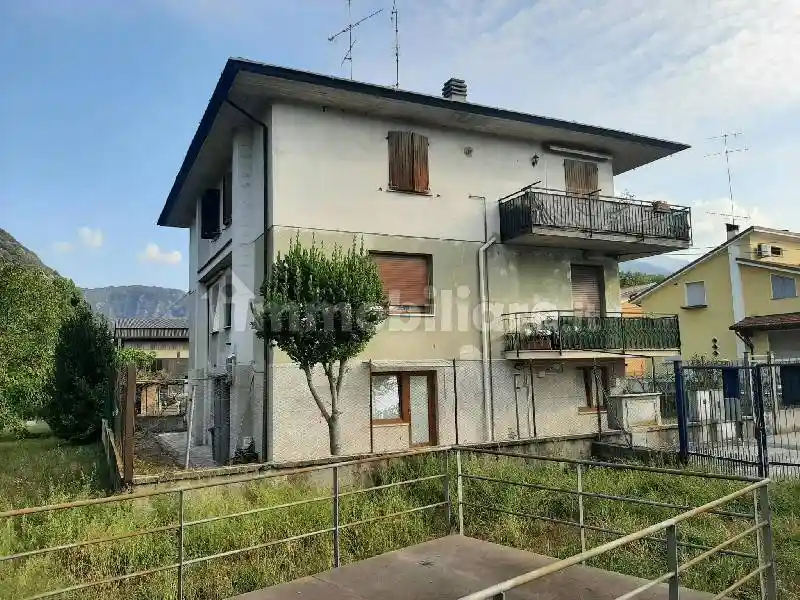 Appartamento in vendita a Roè Volciano