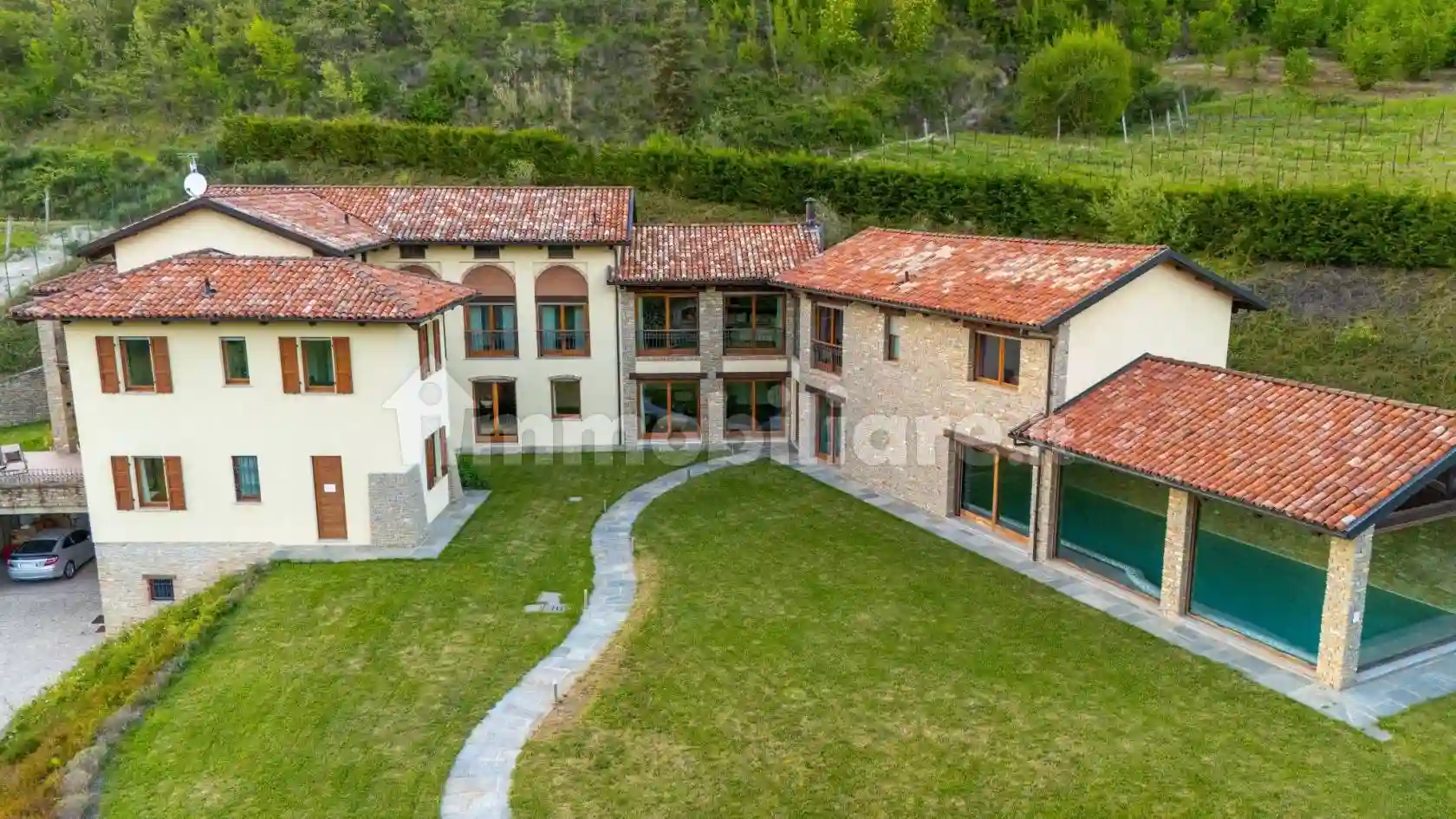 Villa - foto 2