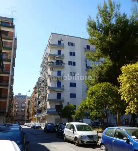 Appartamento in affitto a Taranto