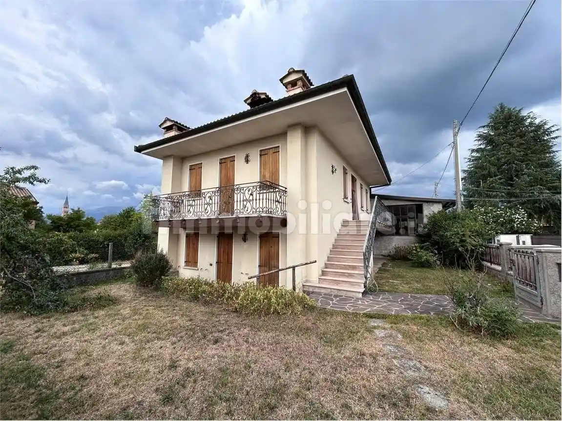 Casa indipendente in vendita a Pieve di Soligo