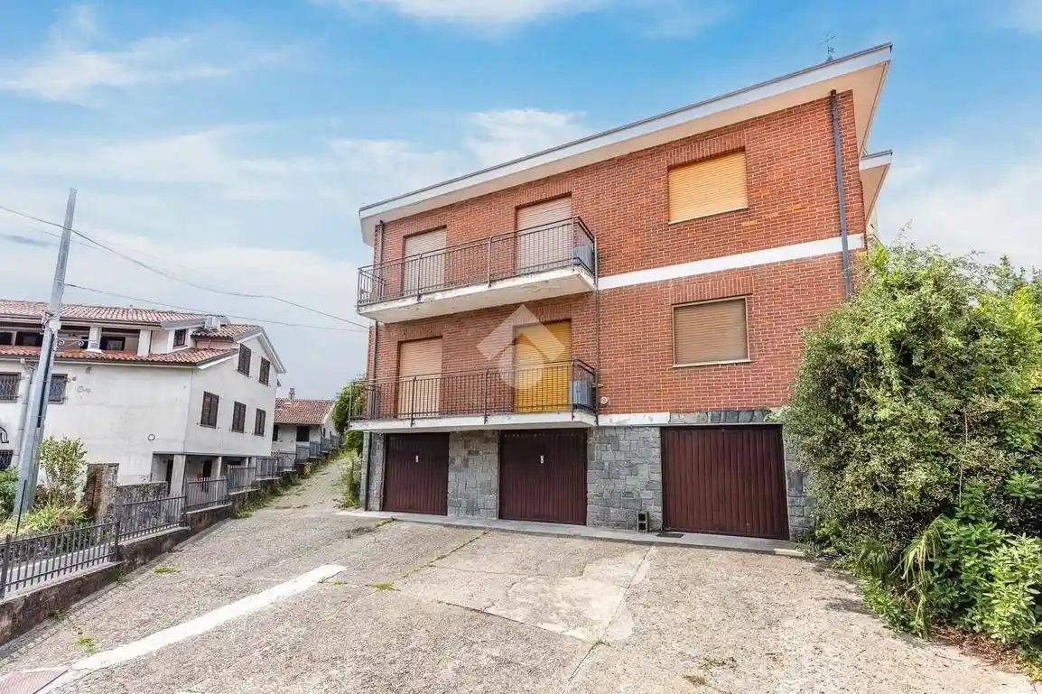 Palazzo - Edificio in vendita a Cascinette d'Ivrea