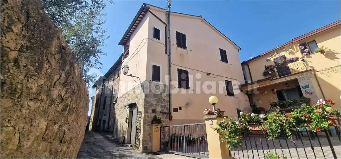 Appartamento in vendita a Deruta