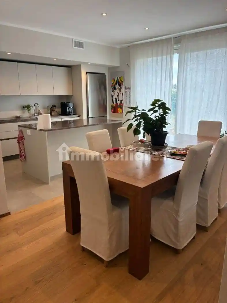 Villa in vendita a La Morra