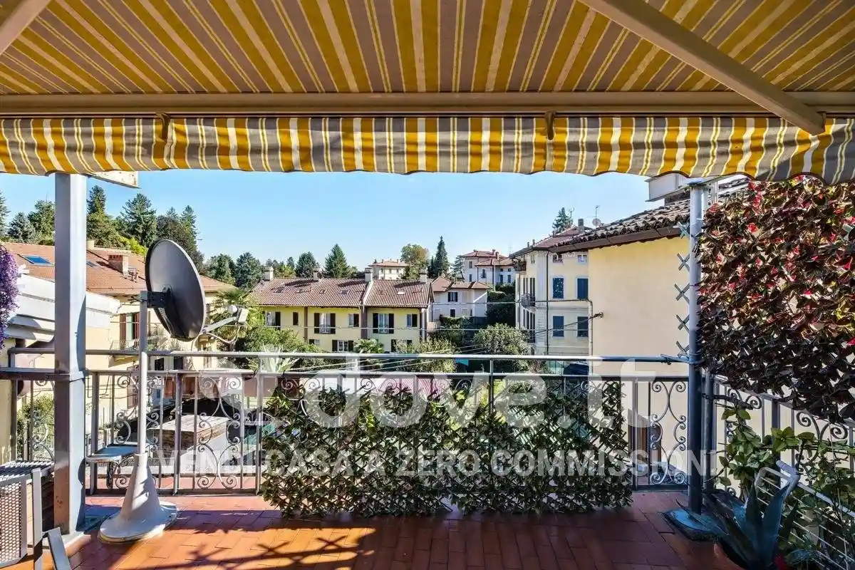 Appartamento in vendita a Varese